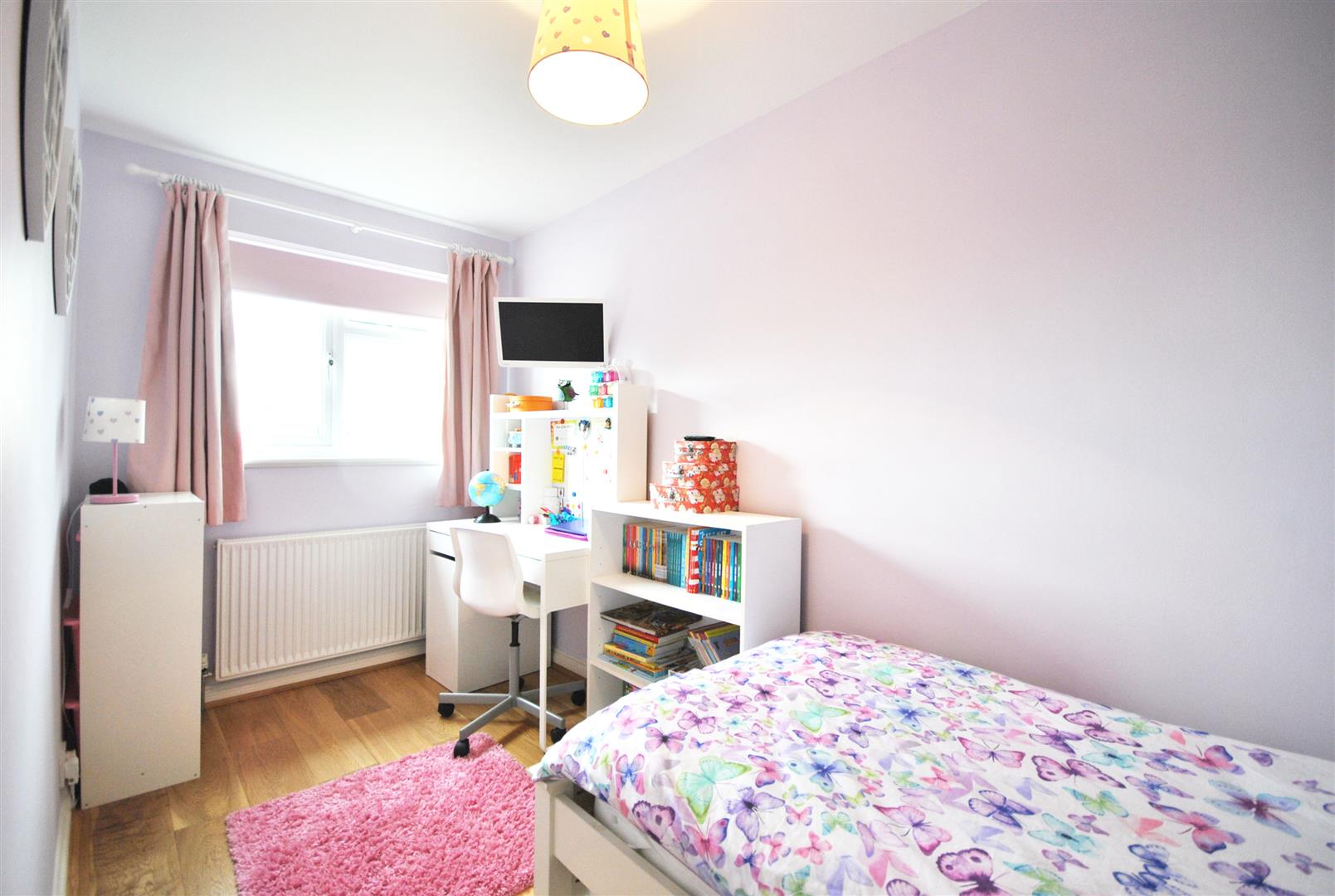 3 Bedrooms, House - End Terrace